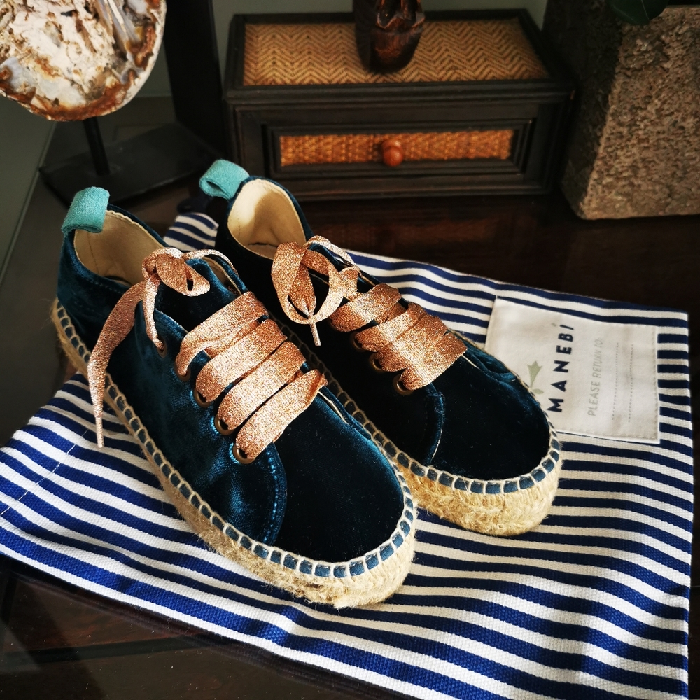 Women's Velvet Sneakers - Black and Gold